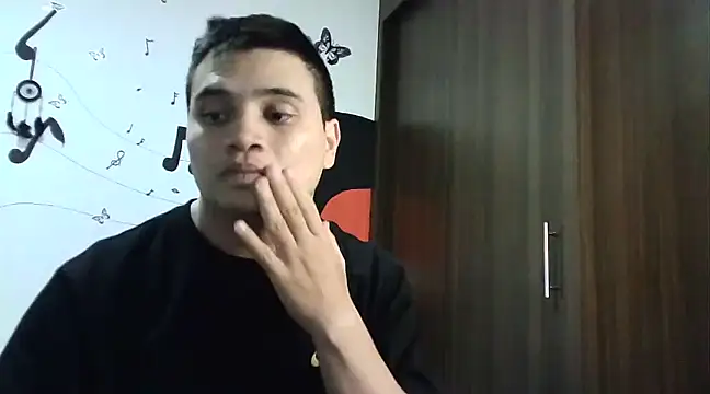 Snapshot of ahntony__69 chatting on February 2025 03:51:02 PM ahntony 69 online show from February 2025 03:51:02 PM