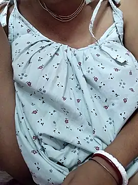 miss-Riy online show from November 2025 05:42:01 PM