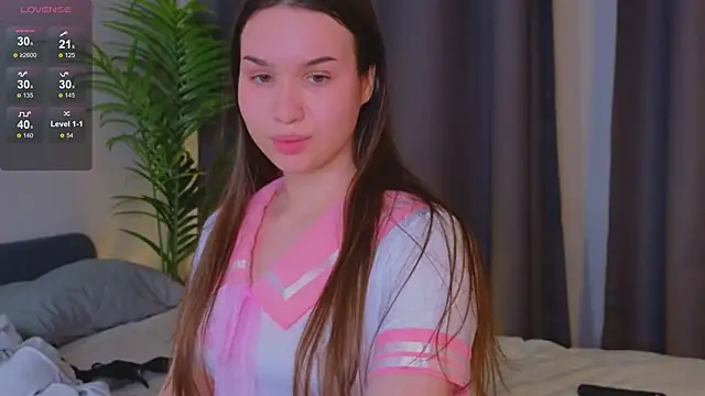 Snapshot of Roxie_Mils chatting on January 2025 09:15:01 PM Roxie Mils online show from January 2025 09:15:01 PM