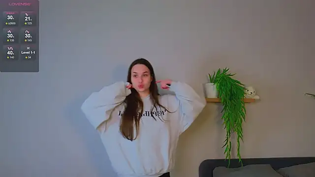 Snapshot of Roxie_Mils chatting on January 2025 02:41:01 PM Roxie Mils online show from January 2025 02:41:01 PM