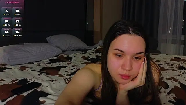 Snapshot of Roxie_Mils chatting on March 2025 06:29:01 PM Roxie Mils online show from March 2025 06:29:01 PM