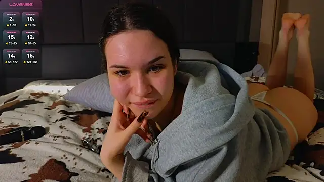 Snapshot of Roxie_Mils chatting on March 2025 09:32:02 PM Roxie Mils online show from March 2025 09:32:02 PM