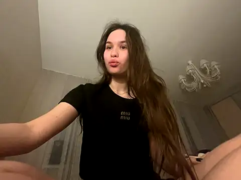 Snapshot of Roxie_Mils chatting on November 2025 08:18:01 PM Roxie Mils online show from November 2025 08:18:01 PM