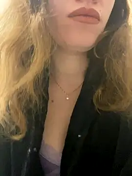 EvaRush online show from December 2024 12:02:01 AM