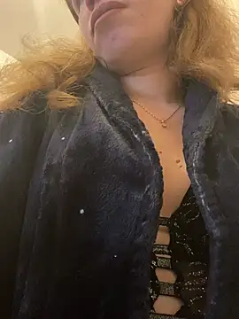 EvaRush online show from December 2024 09:23:01 AM