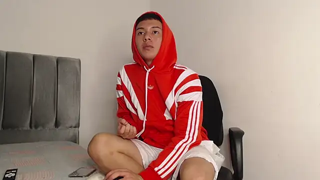 alex-lover online show from January 2025 09:19:01 PM