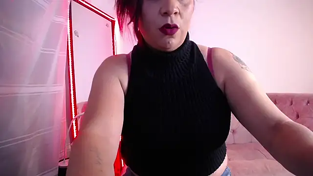 Snapshot of lorenalover24 chatting on February 2025 11:37:02 PM lorenalover24 online show from February 2025 11:37:02 PM