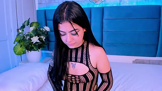 Snapshot of DakottaHill chatting on January 2025 04:57:01 PM DakottaHill online show from January 2025 04:57:01 PM