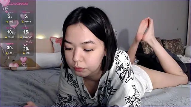 Snapshot of osaka_nia chatting on January 2025 03:09:02 PM osaka nia online show from January 2025 03:09:02 PM