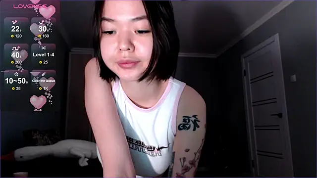 Snapshot of osaka_nia chatting on February 2025 03:50:01 PM osaka nia online show from February 2025 03:50:01 PM