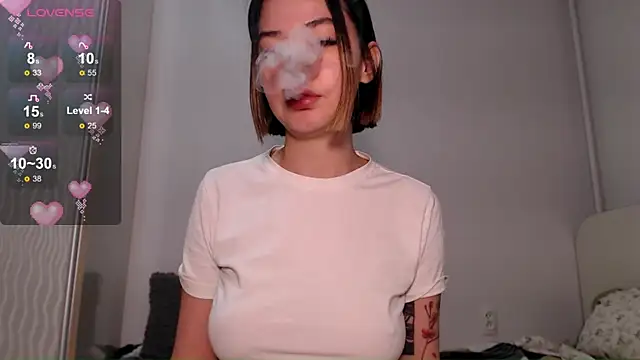 Snapshot of osaka_nia chatting on November 2025 02:09:02 PM osaka nia online show from November 2025 02:09:02 PM