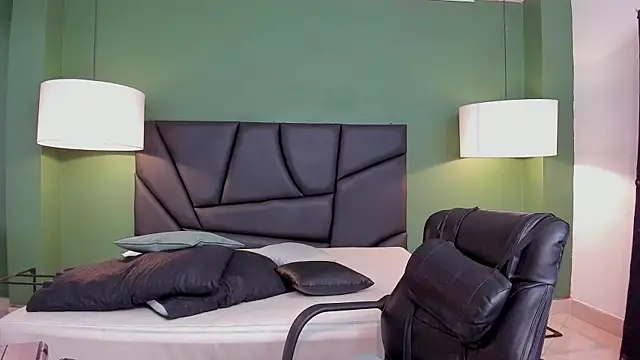 Matthew Dixonn online show from January 2025 11:29:01 PM