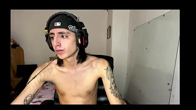 Matthew Dixonn online show from February 2025 05:52:01 AM