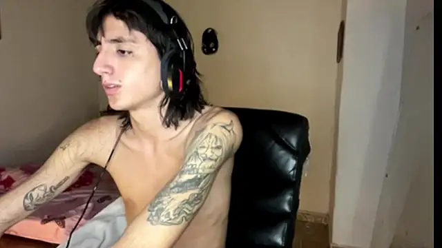 Matthew Dixonn online show from February 2025 01:05:02 AM