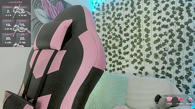 Snapshot of daren_paulina chatting on March 2025 11:16:01 AM daren paulina online show from March 2025 11:16:01 AM