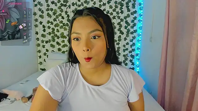 Snapshot of daren_paulina chatting on September 2025 01:09:02 AM daren paulina online show from September 2025 01:09:02 AM