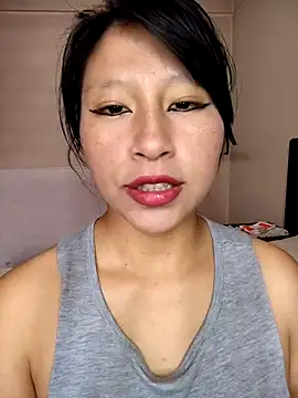 Giviper1 online show from October 2025 06:39:01 PM