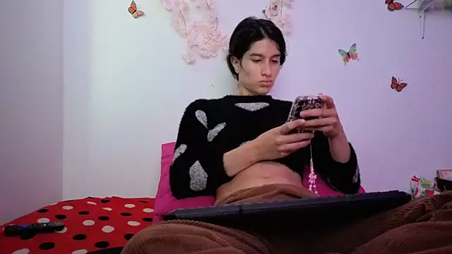 Safiro Queen online show from November 2025 12:02:02 PM