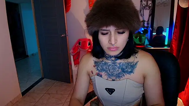 TinnaDawsom online show from October 2025 11:21:02 PM