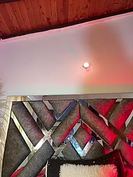 LylaLee111 online show from March 2025 12:58:01 PM