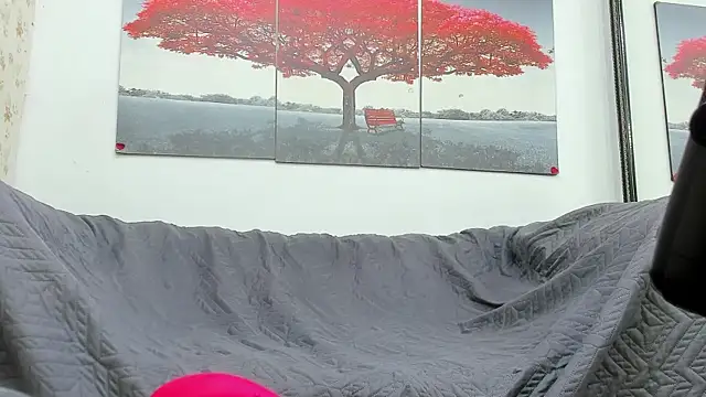 kira mz online show from March 2025 11:51:02 AM