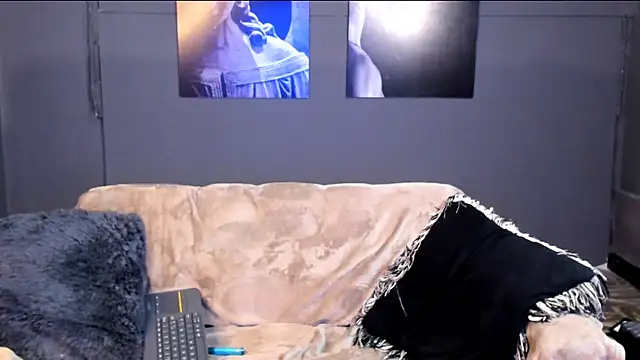 bradley smith online show from December 2025 08:20:02 AM