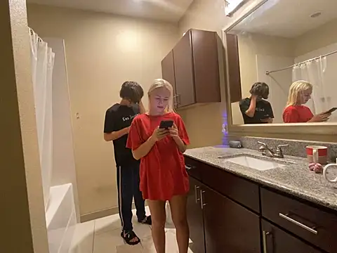 girlfriendmissy online show from December 2024 08:58:02 PM