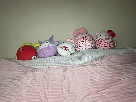 girlfriendmissy online show from October 2025 05:13:01 PM