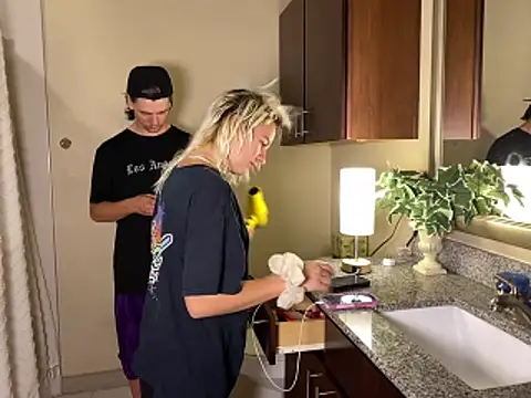 girlfriendmissy online show from March 2026 01:57:01 AM