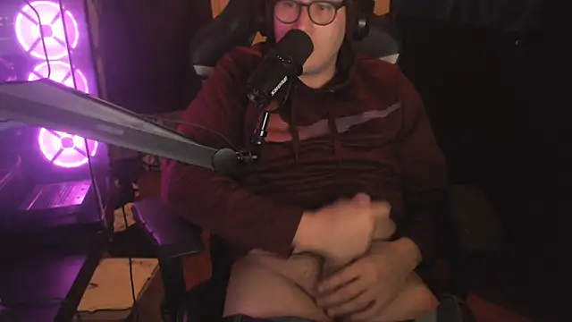 chicostick413 online show from November 2025 03:38:01 AM