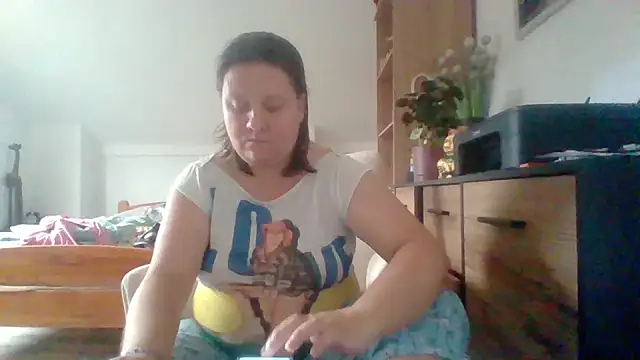 Snapshot of ReifeVenna chatting on September 2025 07:07:01 AM ReifeVenna online show from September 2025 07:07:01 AM