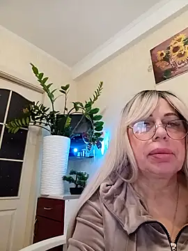 SusieNoreen online show from October 2025 01:01:02 AM