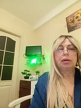 SusieNoreen online show from October 2025 12:53:01 AM