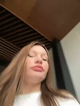 justmila online show from December 2024 11:11:01 AM