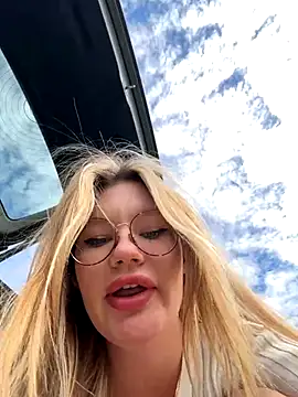 justmila online show from September 2025 11:01:01 AM