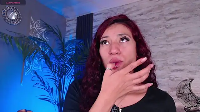 Snapshot of SofiaGomez420 chatting on March 2025 04:37:02 AM SofiaGomez420 online show from March 2025 04:37:02 AM