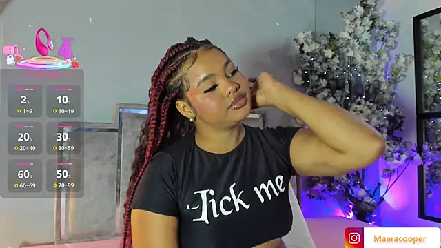 Snapshot of Maaracooper chatting on November 2025 12:24:01 AM Maaracooper online show from November 2025 12:24:01 AM