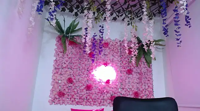 BLONDE SEXYHOT online show from February 2025 09:49:01 AM