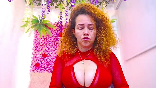 BLONDE SEXYHOT online show from November 2025 09:59:01 PM