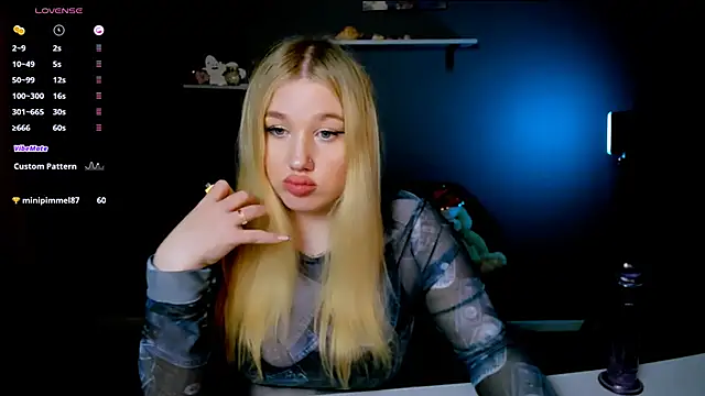 Snapshot of juli_kisss chatting on January 2025 01:58:02 AM juli kisss online show from January 2025 01:58:02 AM