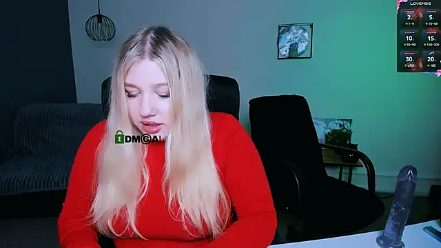 Snapshot of juli_kisss chatting on January 2025 01:42:01 AM juli kisss online show from January 2025 01:42:01 AM