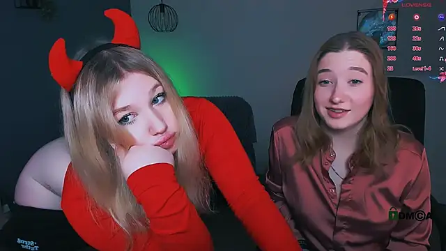 Snapshot of juli_kisss chatting on February 2025 07:44:02 PM juli kisss online show from February 2025 07:44:02 PM