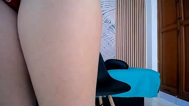LauraRossi Nova online show from March 2025 02:51:02 PM