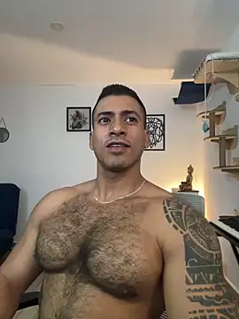 aaroncolombia online show from October 2025 10:51:02 PM