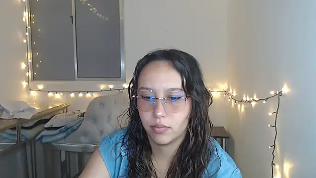 Skarlet Adams28 online show from February 2025 03:49:01 PM