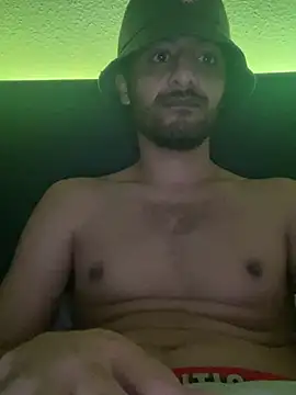 Snapshot of hard_macoor12 chatting on December 2024 06:14:02 AM hard macoor12 online show from December 2024 06:14:02 AM