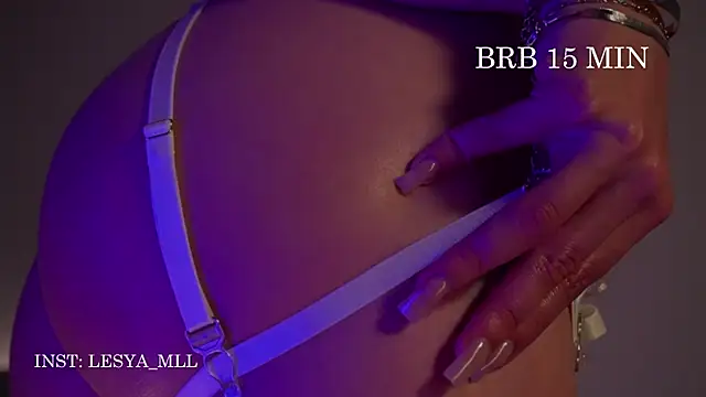 Snapshot of wowmolly chatting on March 2025 07:04:02 AM wowmolly online show from March 2025 07:04:02 AM