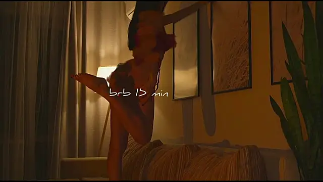 Snapshot of wowmolly chatting on November 2025 01:02:02 PM wowmolly online show from November 2025 01:02:02 PM