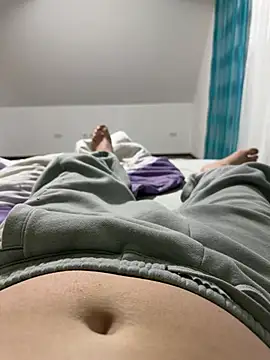 w12er online show from February 2026 10:58:02 PM