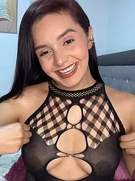 Snapshot of Melanyprada chatting on May 2026 04:19:01 AM Melanyprada online show from May 2026 04:19:01 AM